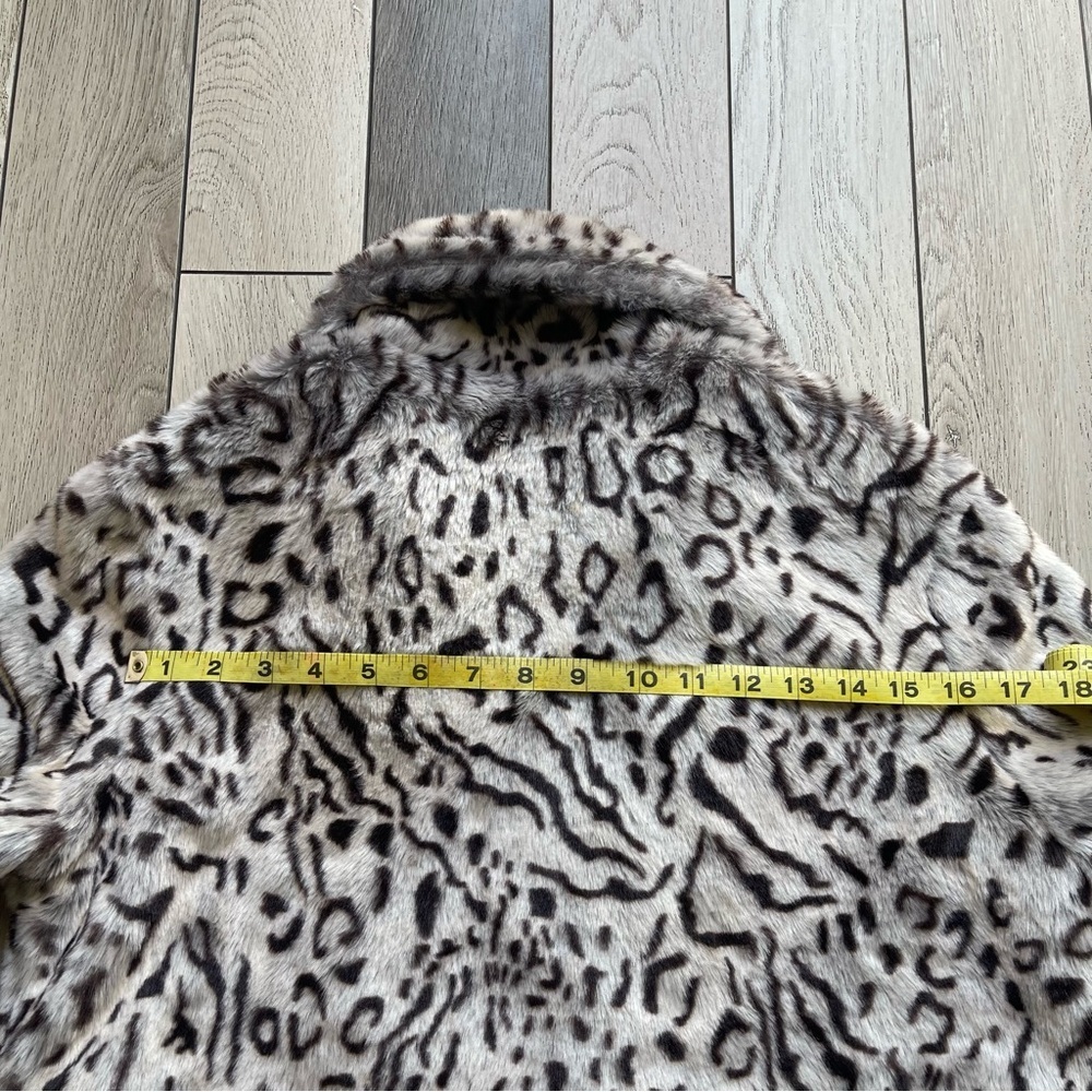 Cupcakes & Cashmere Animal Print Faux Fur Coat - Picture 8 of 9